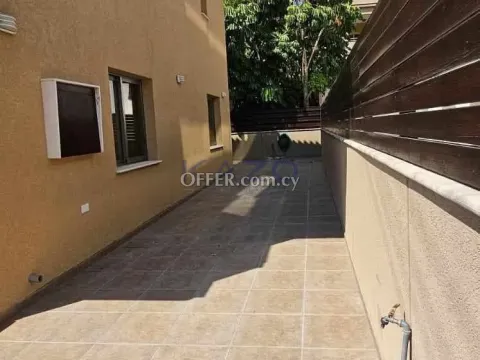 Furnished 3-Bed Semi-Detached House in Agia Fyla - 5