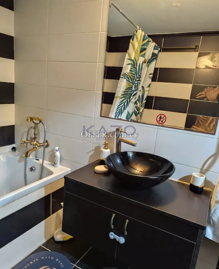 Spacious 3-Bedroom Apartment in Neapolis - 2