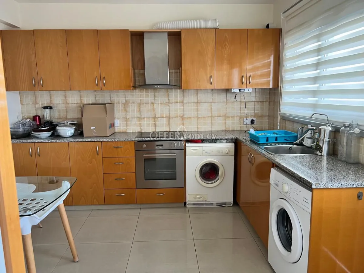 THREE BEDROOM PENTHOUSE IN AGIOS SPYRIDON - LIMASSOL - 3