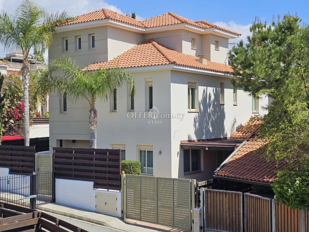 FIVE BEDROOM VILLA WITH SWIMMING POOL IN PYRGOS TOURIST AREA, LIMASSOL - 1