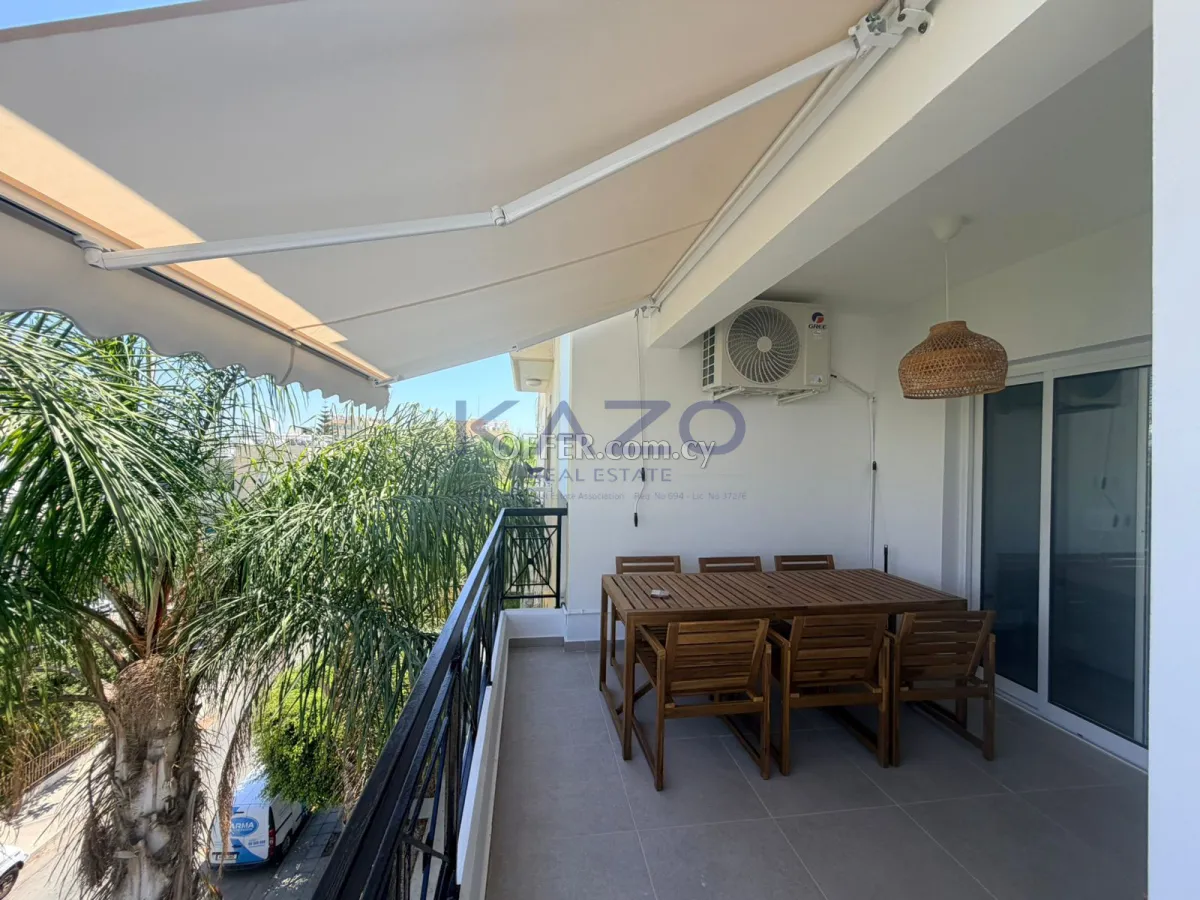 Modern 3-Bed Top-Floor Apartment in Petrou & Pavlou - 1