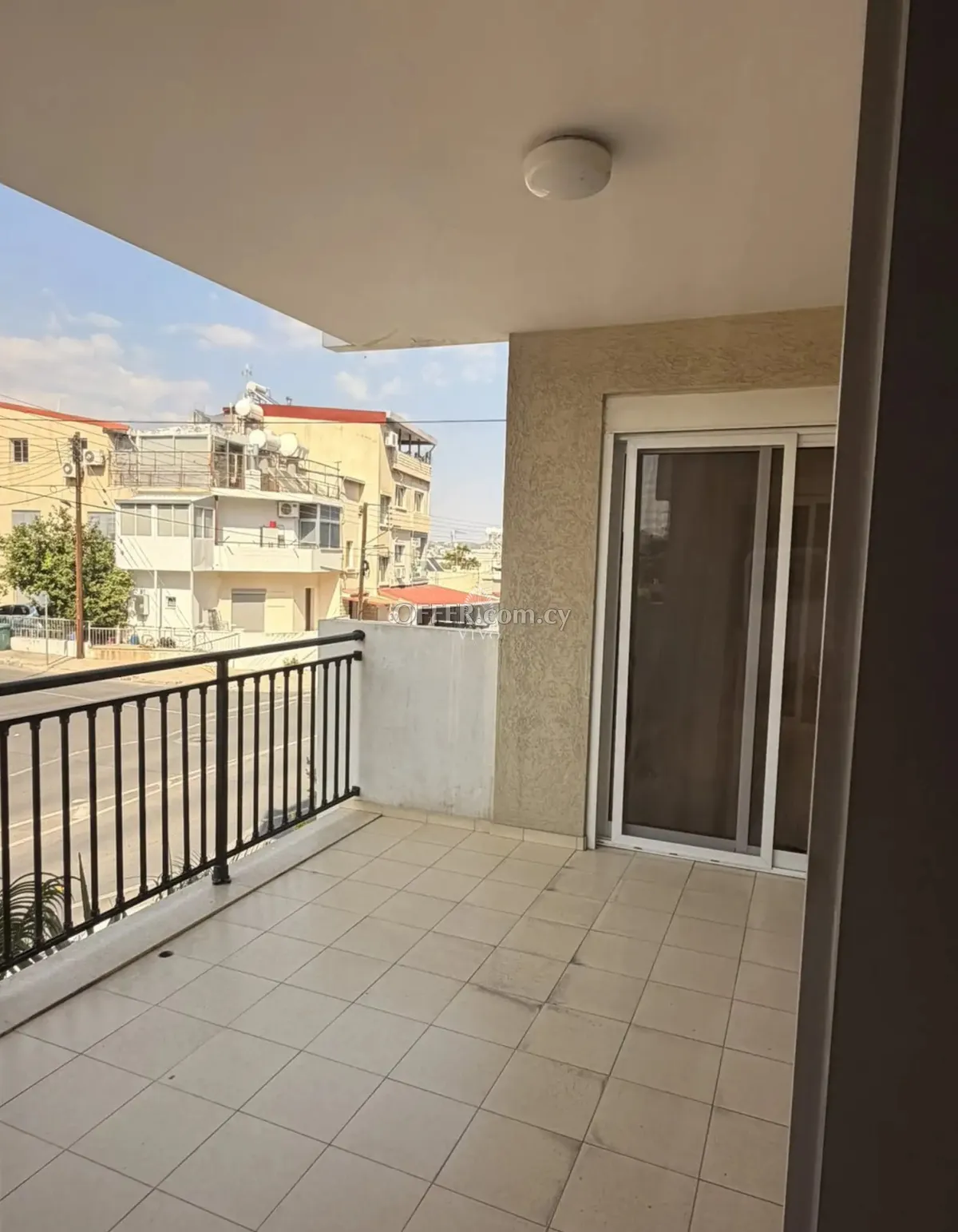 THREE BEDROOM APARTMENT IN MESA GEINONIA, LIMASSOL - 1