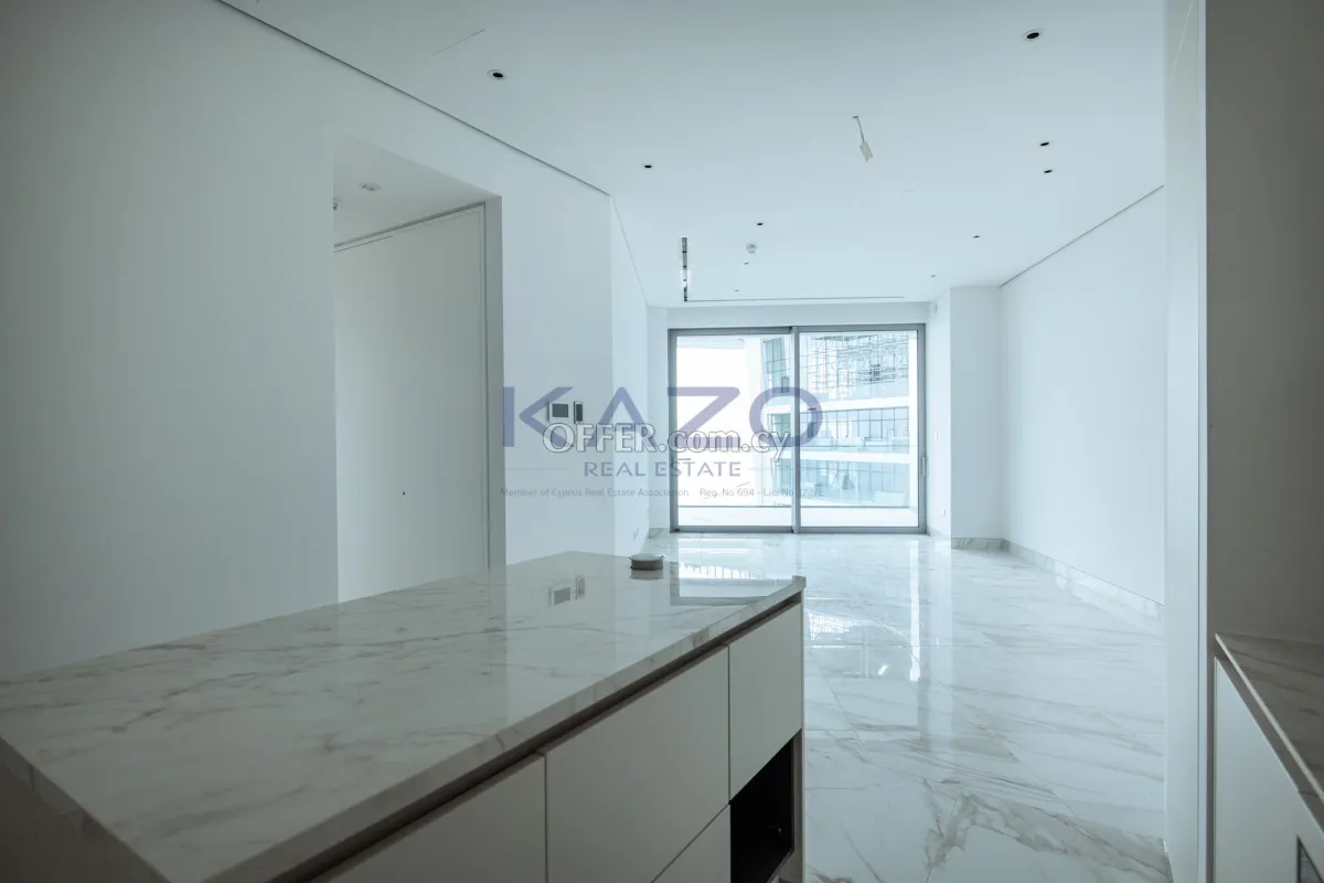 Modern Seafront 2-Bed Apartment in Neapolis - 1
