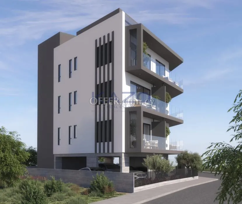 Modern 1-Bed City View Apartment in Apostolos Andreas - 10