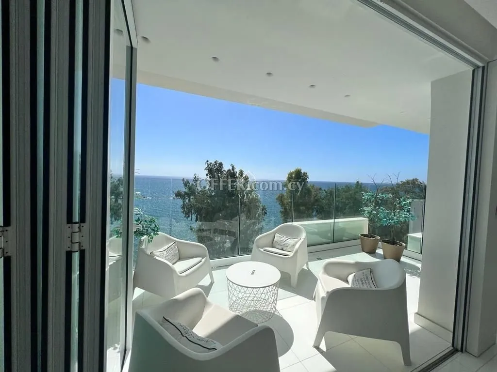 FIRST LINE TOP FLOOR TWO BEDROOM APARTMENT WITH PANORAMIC SEA VIEW FOR SALE - 11