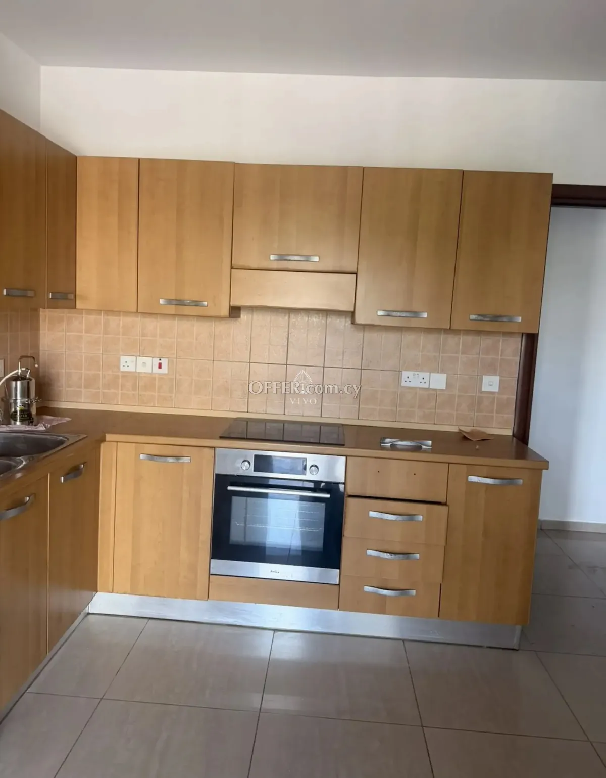 THREE BEDROOM APARTMENT IN MESA GEINONIA, LIMASSOL - 9