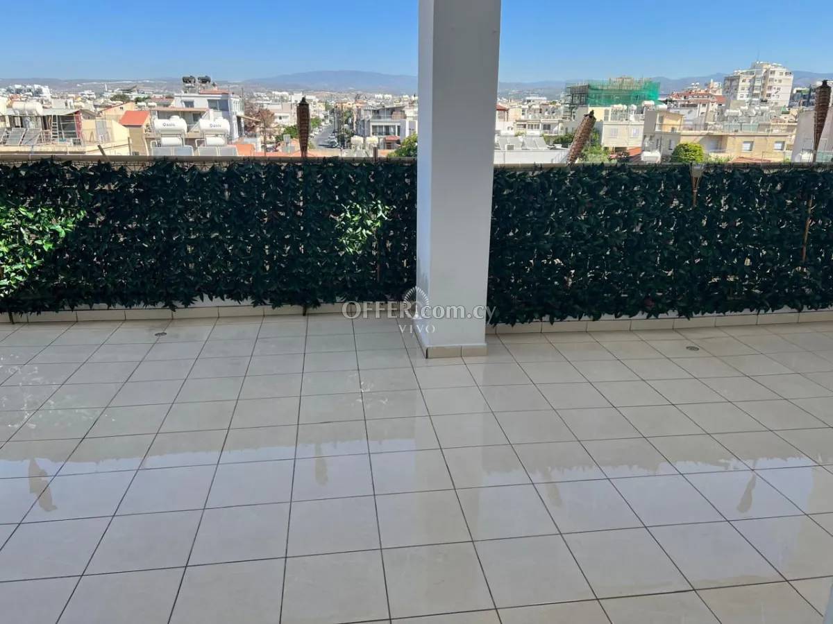 THREE BEDROOM PENTHOUSE IN AGIOS SPYRIDON - LIMASSOL - 11