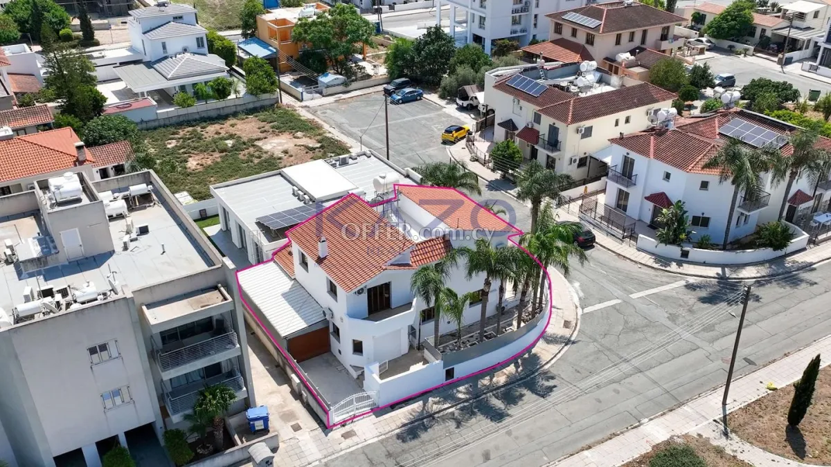 Detached Two Storey House in Aradippou, Larnaca - 12