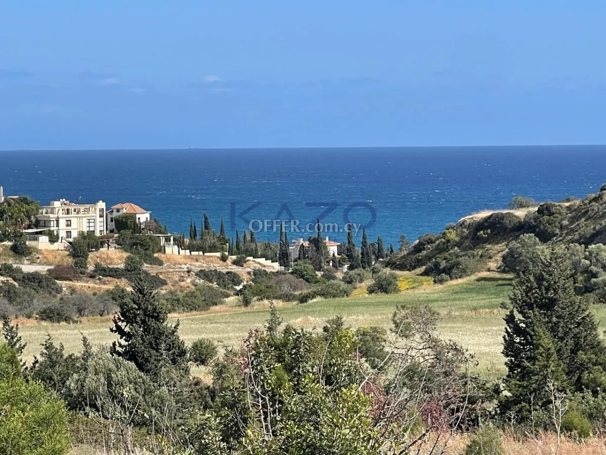 Spacious Agios Tychonas Villa with Pool Gym and Sea View - 9