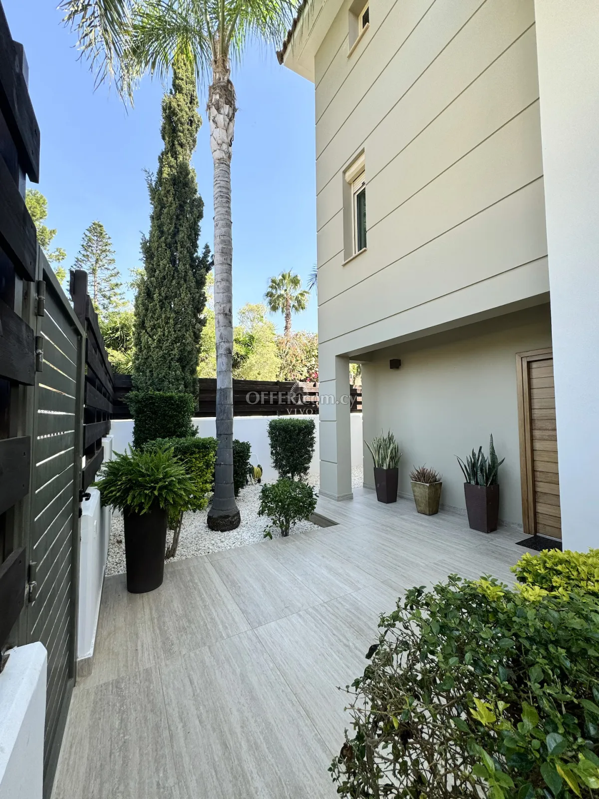 FIVE BEDROOM VILLA WITH SWIMMING POOL IN PYRGOS TOURIST AREA, LIMASSOL - 9