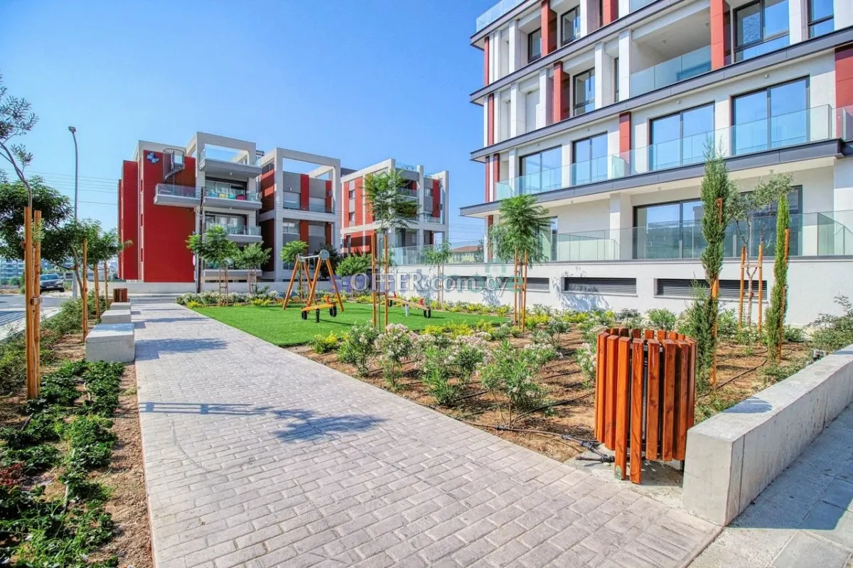 2 Bedroom Apartment For Rent Mesa Geitonia Limassol - 9