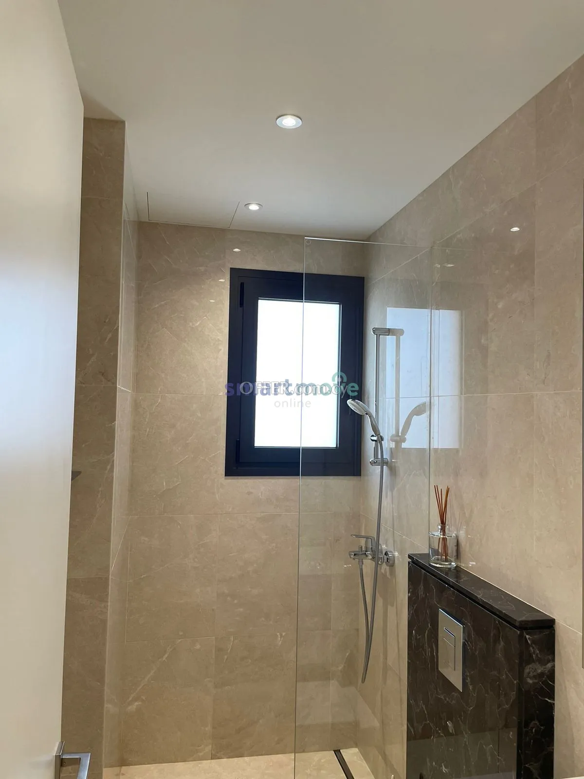 3 Bedroom Top Floor Apartment For Rent Limassol - 9