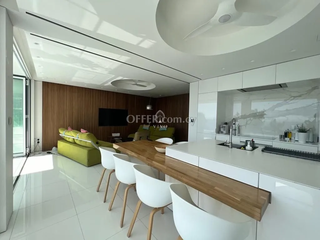 FIRST LINE TOP FLOOR TWO BEDROOM APARTMENT WITH PANORAMIC SEA VIEW FOR SALE - 9