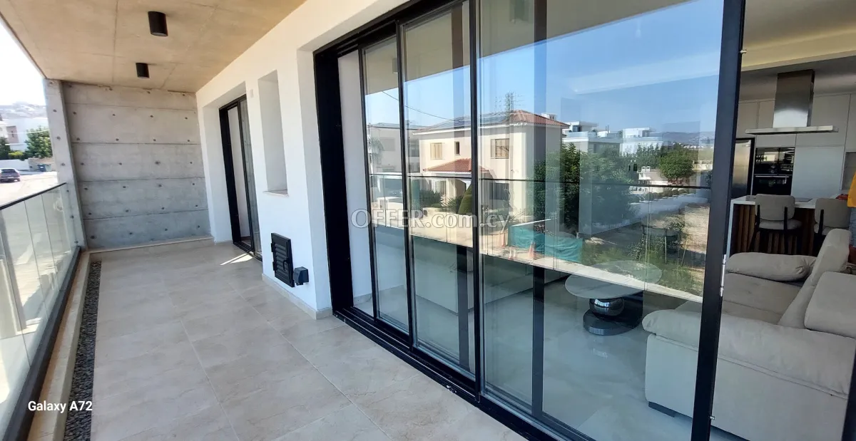 Modern Two Bedroom Apartment in Peaceful Konia Area - 9