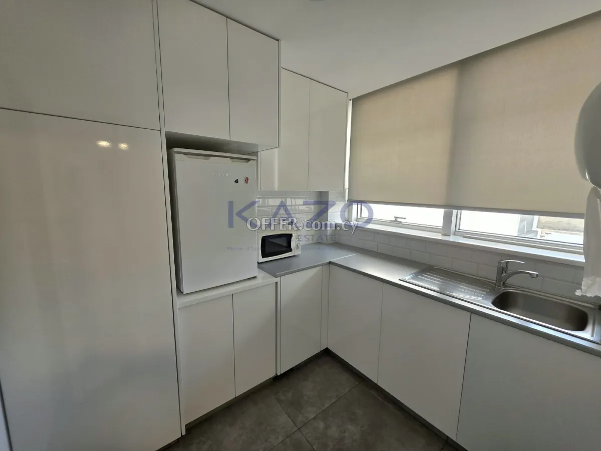 Prime 100 m² Office Space in Agios Nicolaos - 6