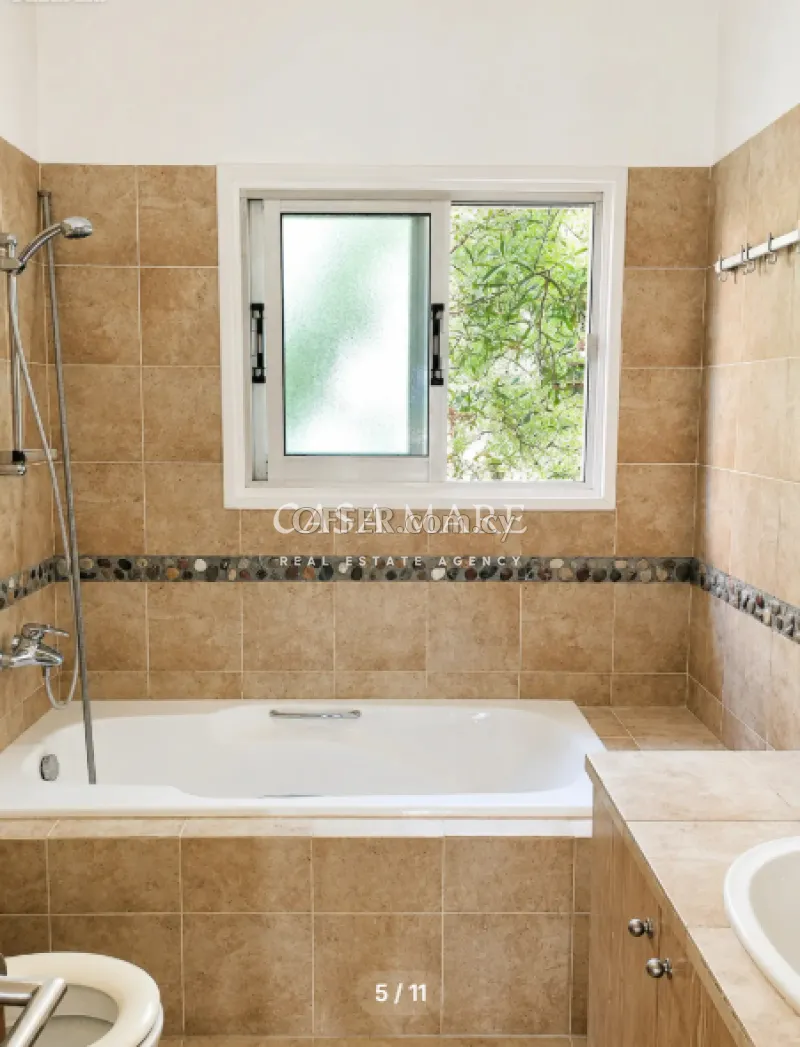 Five Bedroom House Strovolos, Nicosia - 4