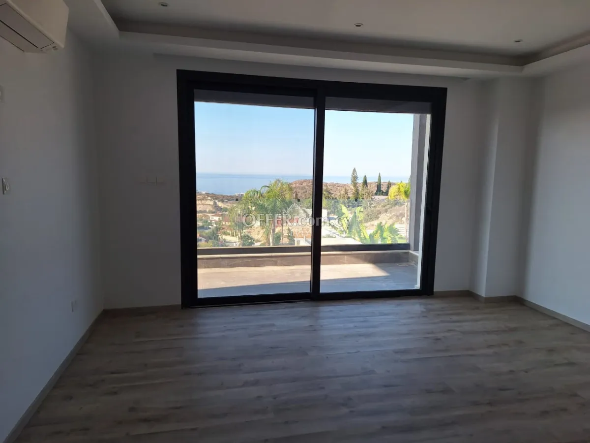 LOVELY 4 BEDROOM FURNISHED MODERN DESIGN VILLA WITH LOFT AND UNINTERRUPTED SEA VIEWS IN PAREKLISIA - 5