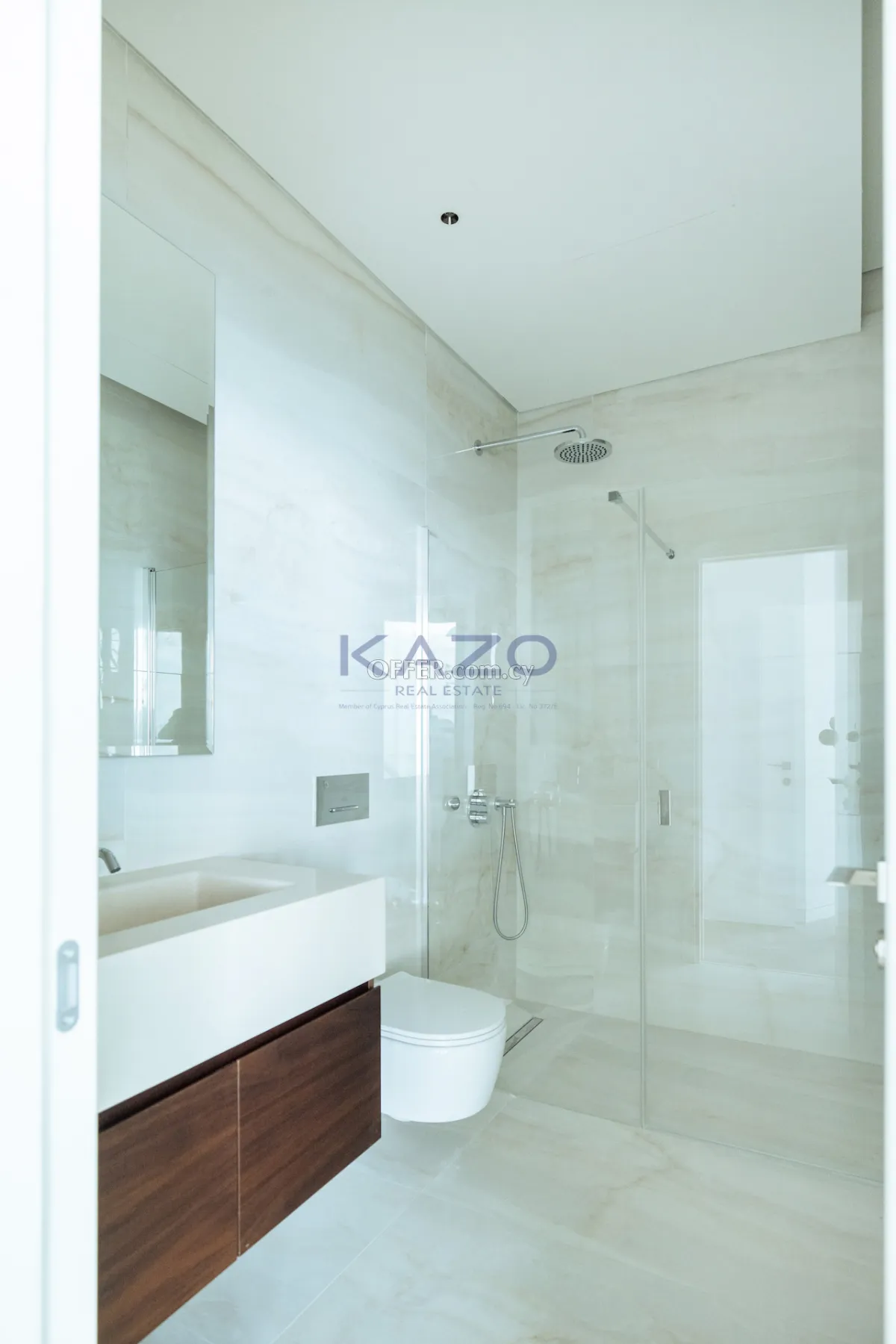 Modern Seafront 2-Bed Apartment in Neapolis - 7