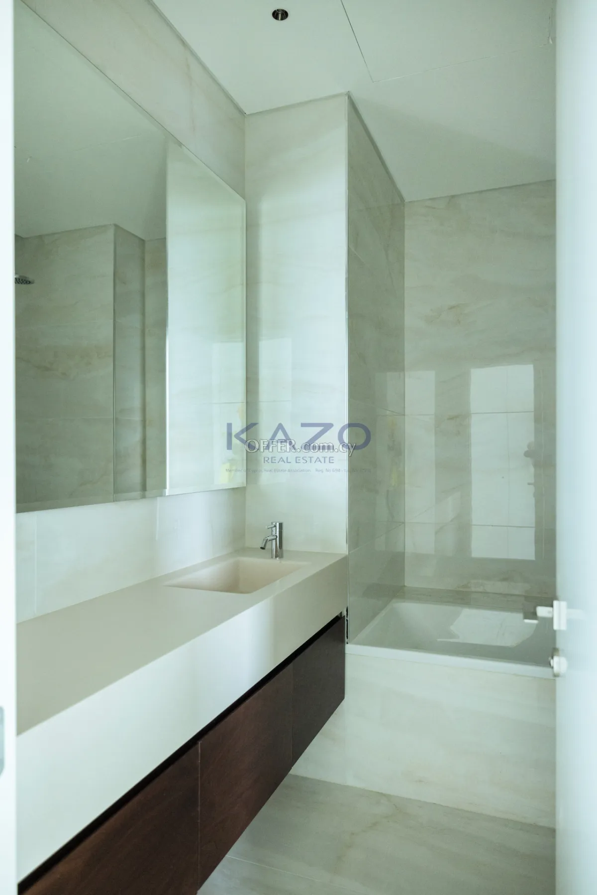 Modern Seafront 2-Bed Apartment in Neapolis - 6