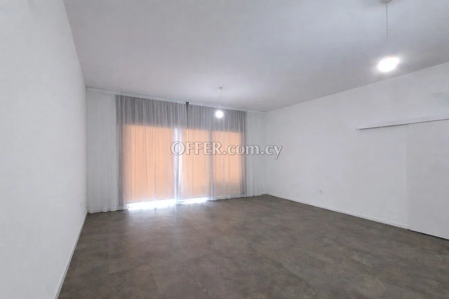 Modern 2 bedroom resale apartment - 1