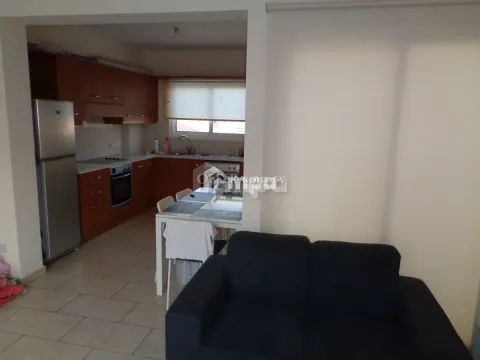 Top Floor Apartment in Egkomi for Rent - 2