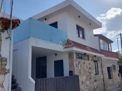 TWO BEDROOM GROUND FLOOR SEMI DETACHED VILLA IN PYRGOS, LIMASSOL - Main Photo