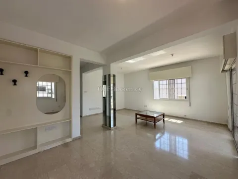 3 Bed Apartment for rent in Mesa Geitonia, Limassol