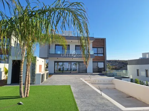 LOVELY 4 BEDROOM FURNISHED MODERN DESIGN VILLA WITH LOFT AND UNINTERRUPTED SEA VIEWS IN PAREKLISIA