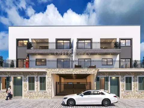 TOP FLOOR TWO BEDROOM APARTMENT IN KATO POLEMIDIA - Main Photo