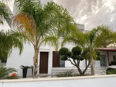 THREE BEDROOM  SEMI-DETACHED HOUSE IN AGIOS TYCHONAS TOURIST AREA, LIMASSOL - Main Photo