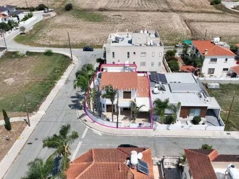 Detached Two Storey House in Aradippou Larnaca - 10