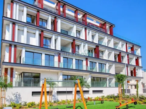2 Bedroom Apartment For Rent Mesa Geitonia Limassol - 10