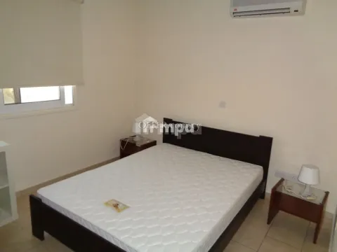 Top Floor Apartment in Egkomi for Rent - 9