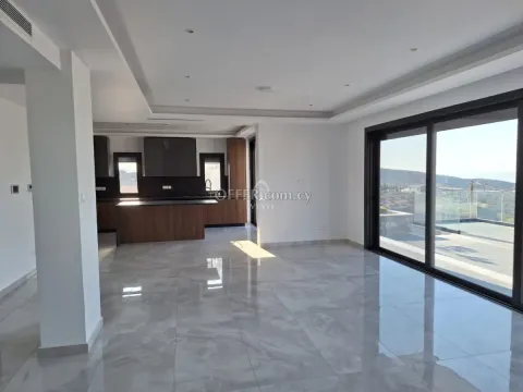 LOVELY 4 BEDROOM FURNISHED  MODERN DESIGN VILLA  WITH LOFT AND  UNINTERRUPTED SEA VIEWS  IN PAREKLISIA - 10