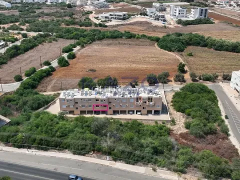 Three Bedroom Apartment in Kapparis, Paralimni, Ammochostos - 11