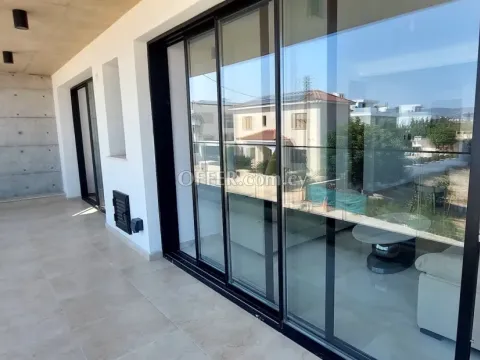 Modern Two Bedroom Apartment in Peaceful Konia Area - 9