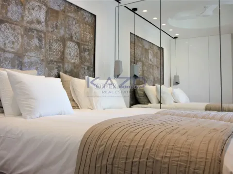 Renovated Seafront 2-Bed Apartment, Agios Tychonas - 4
