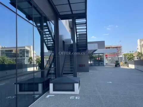 Modern 279 m2 Office PLUS 96m2 covered balcony for Rent in Kapsalos - 7
