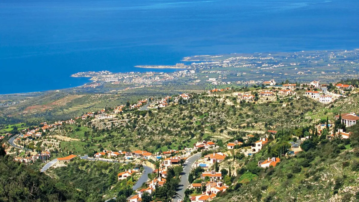 5 bed house for sale in Kamares Village Pafos - 9