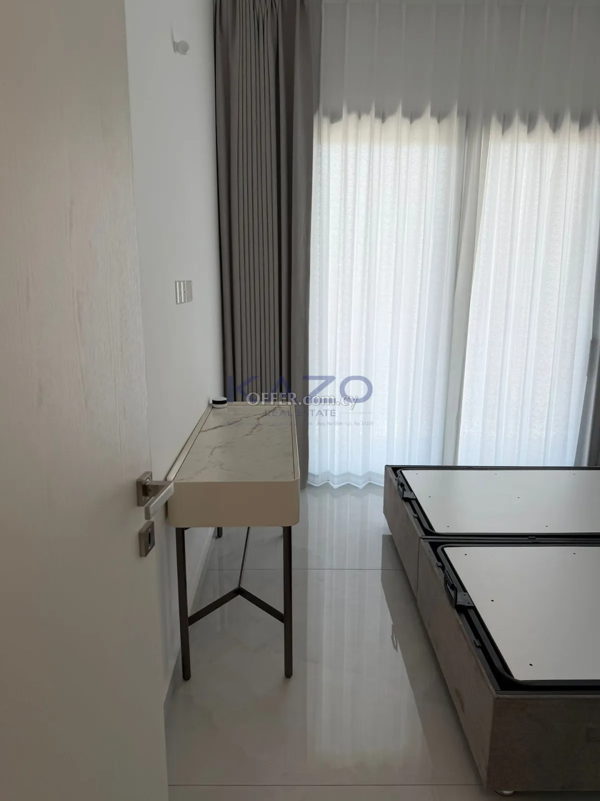 1-Bed Modern Apartment in Germasoyeia, Sea View - 4