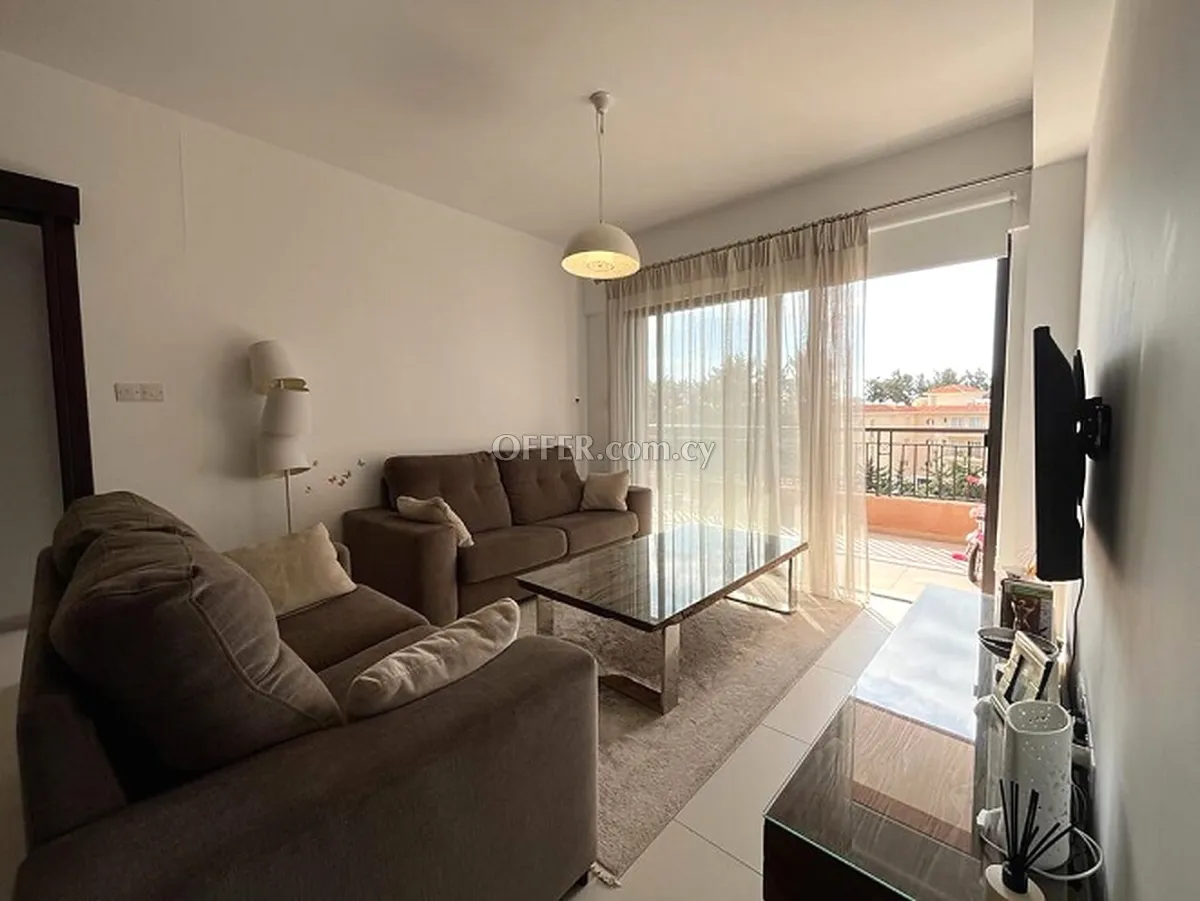 3 Bedroom Apartment for Sale in Universal, Paphos with Communal Pool - 3