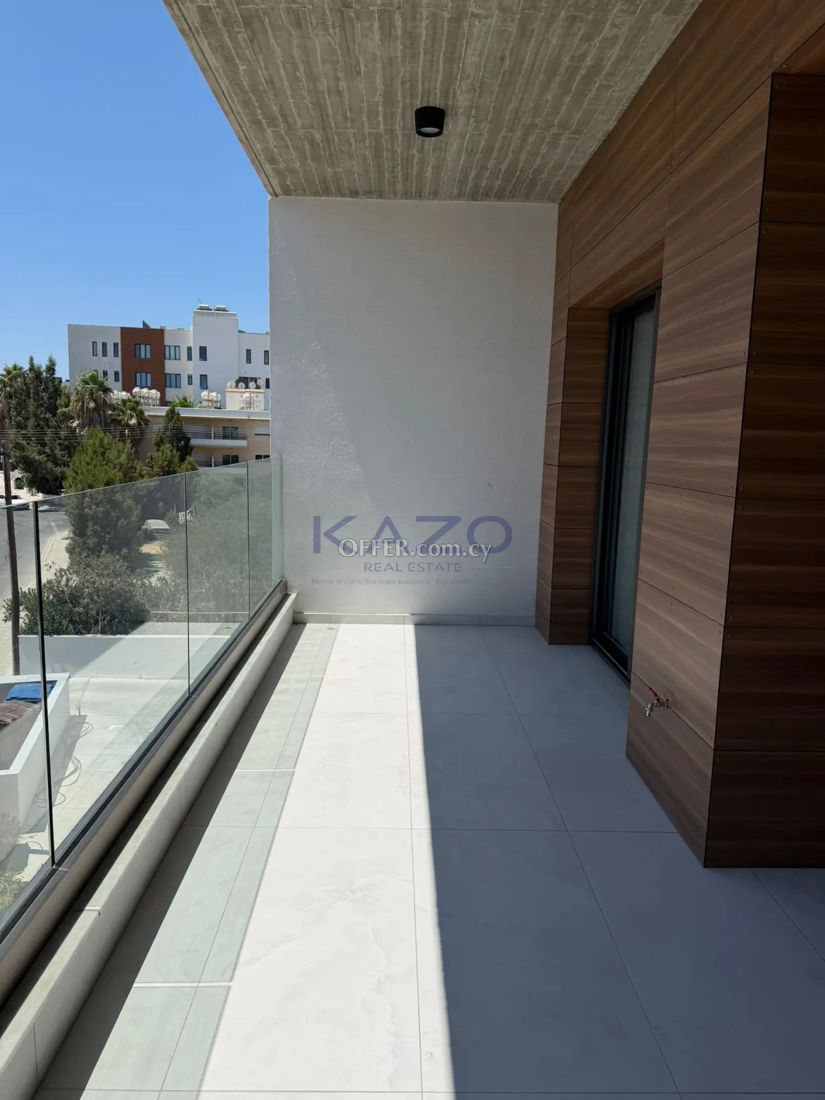 1-Bed Modern Apartment in Germasoyeia, Sea View - 2