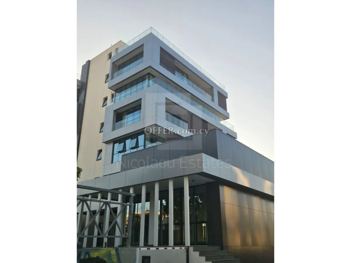 Office for rent in a prime location - 1