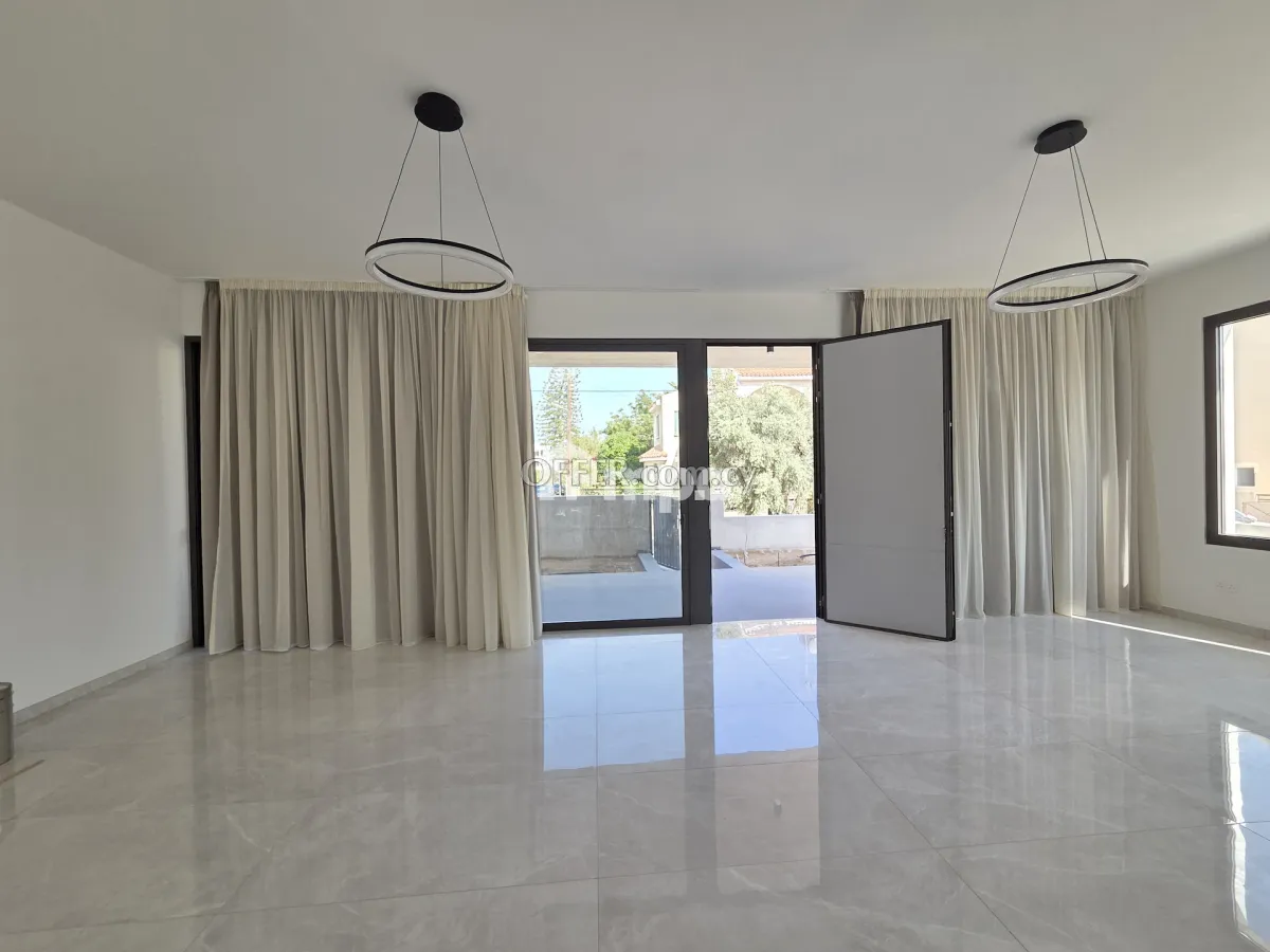 Modern Three Bedroom Apartment in Prime Aglantzia Plati - 1