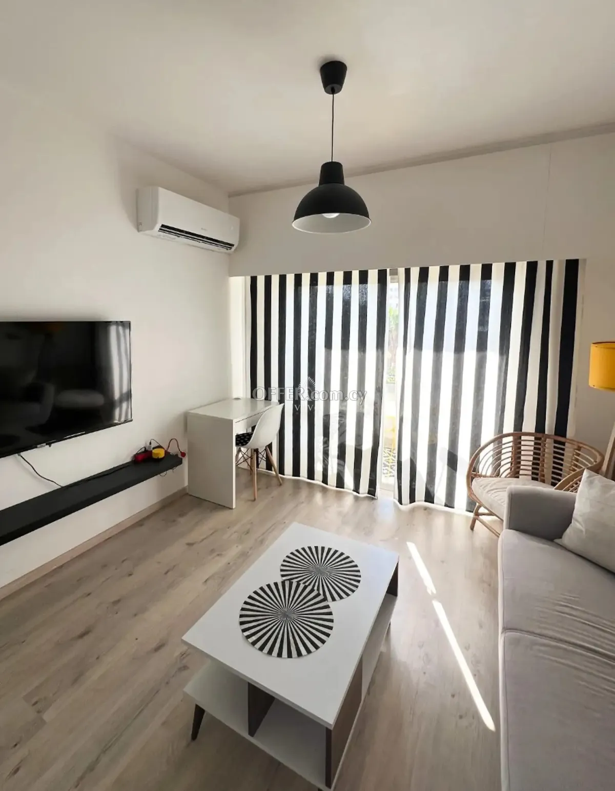 SEAFRONT 2 BEDROOM APARTMENT IN NEAPOLIS - 1