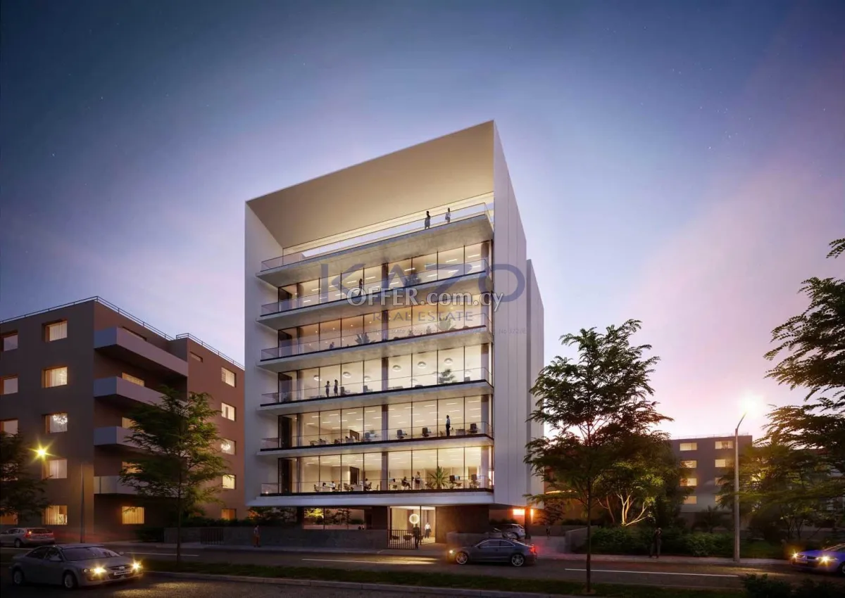 Modern Top-Floor Office in Kapsalos - 1