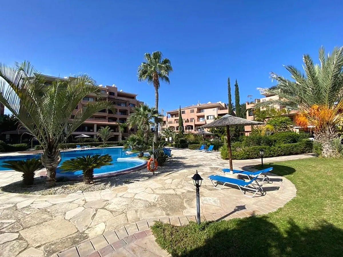 3 Bedroom Apartment for Sale in Universal, Paphos with Communal Pool - 11
