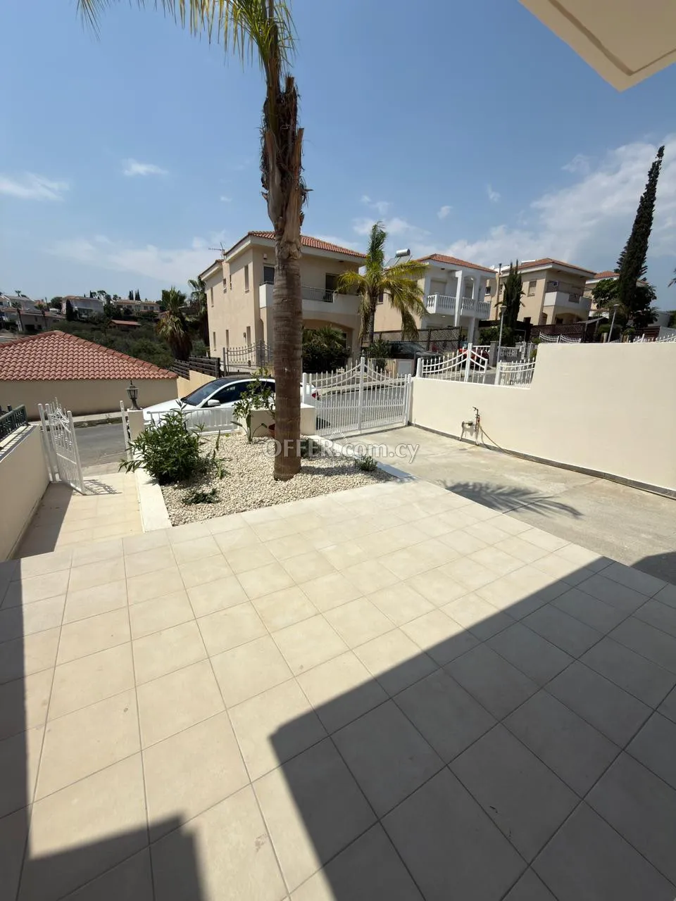 NEWLY RENOVATED 2 BEDROOM SEMI DETACHED HOUSE IN MOUTTAYIAKA - 11