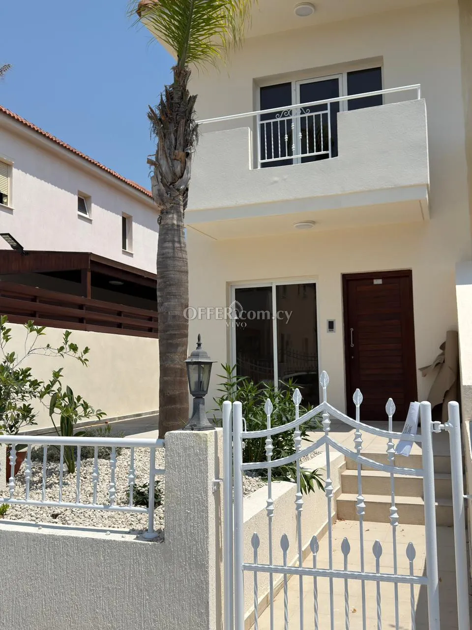 NEWLY RENOVATED 2 BEDROOM SEMI DETACHED HOUSE IN MOUTTAYIAKA - 10