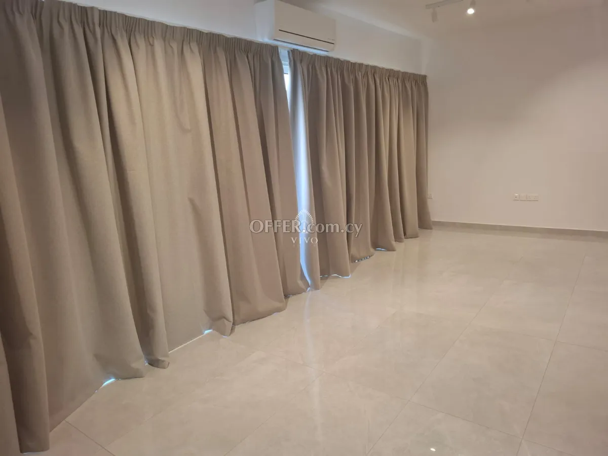 THREE BEDROOM PENTHOUSE IN OMONIA, LIMASSOL - 10